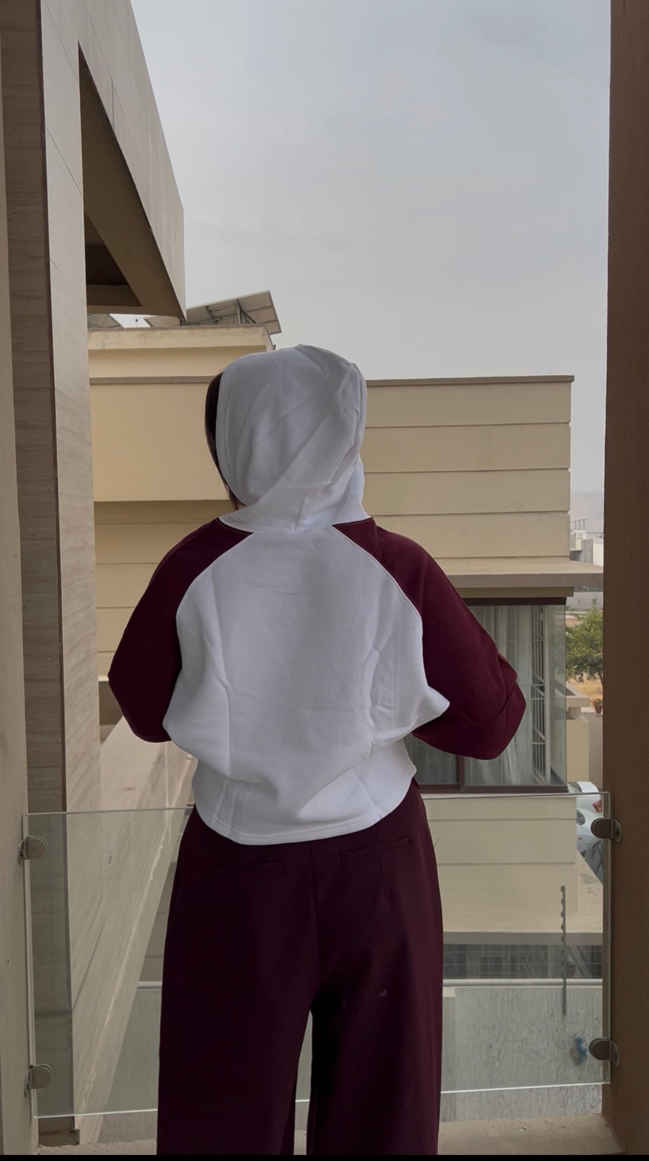 Raglan Cropped Hoodies
